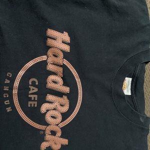 Hard Rock Cafe shirt